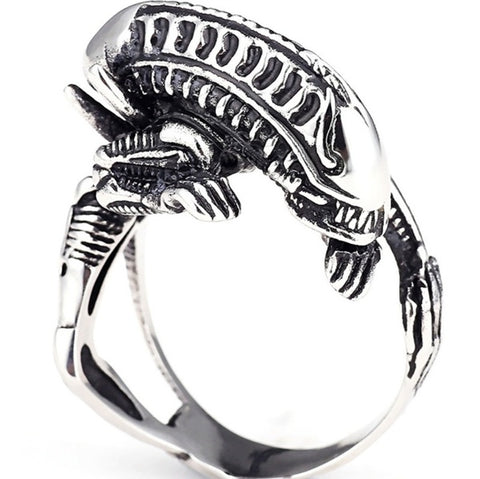 Alien Ring